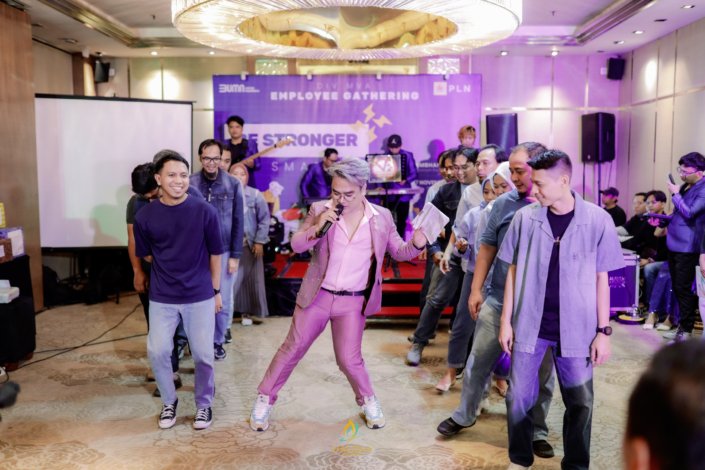 HALOSYM (159 of 401)