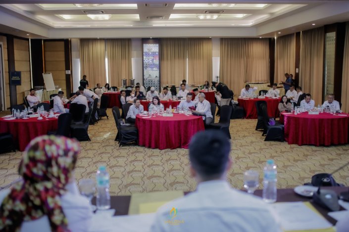 HALOSYM (309 of 535)